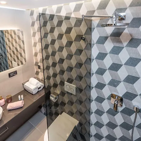 앤 룸 마레타 익스클루시브 4*