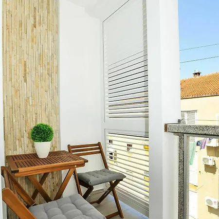 Πανσιόν & Mareta Exclusive 4*