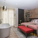 Gasthuis & Mareta Exclusive