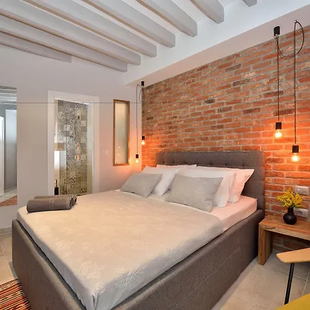 Affittacamere & Mareta Exclusive 4*